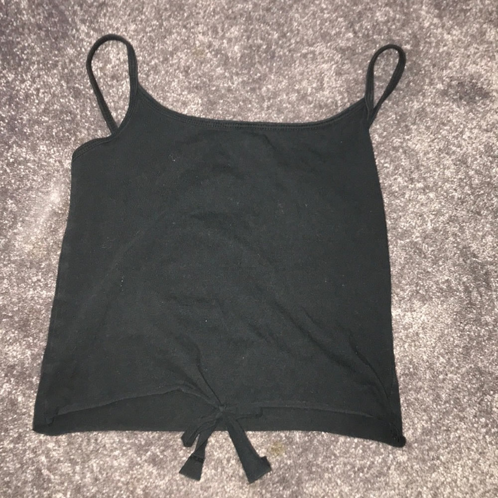 Crop top spaghetti straps no bra connected